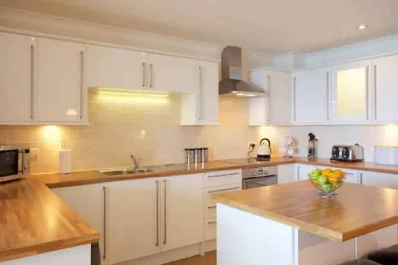 2 Bedroom Flat To Rent Available 01112025