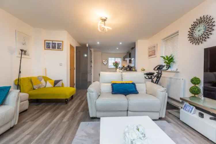 3 Bedroom Detached House For Sale Near Amenities