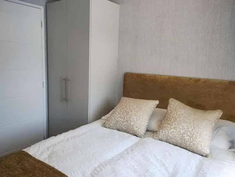 2 Bed Furnished Park Home for Sale Cambridgeshire