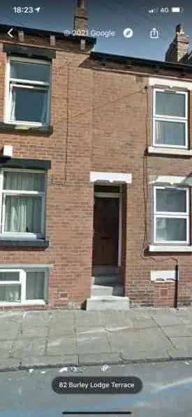 2 Bedroom House with Cellar and Attic