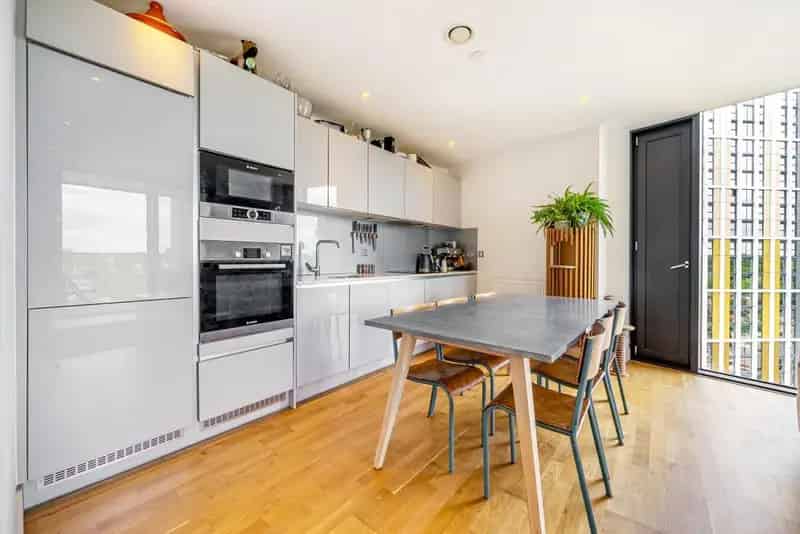 573 sq ft One Bedroom Apartment Modern Contemporary Features