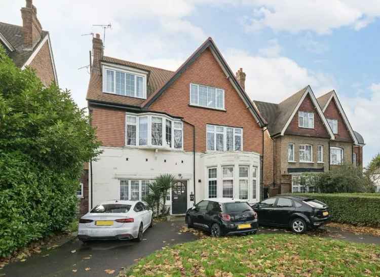 Spacious 3-Bed Flat Brondesbury Park 1800 sq ft