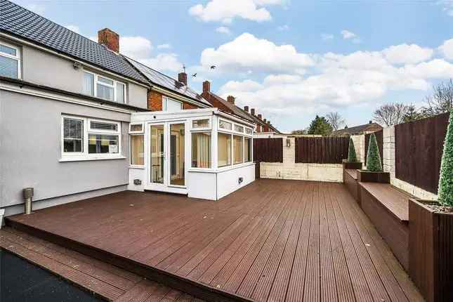 3 Bed Semi-Detached House in Bristol BS7