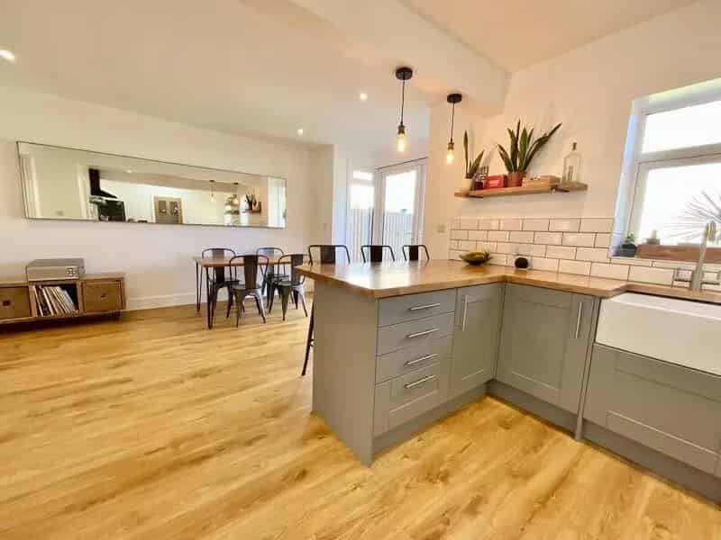 3 Bedroom Detached House for Sale Near Southbourne Grove