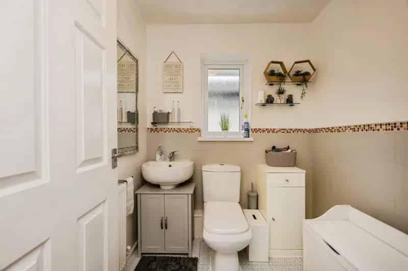 3 Bedroom Semi-Detached Bungalow for Sale in Cimla Neath