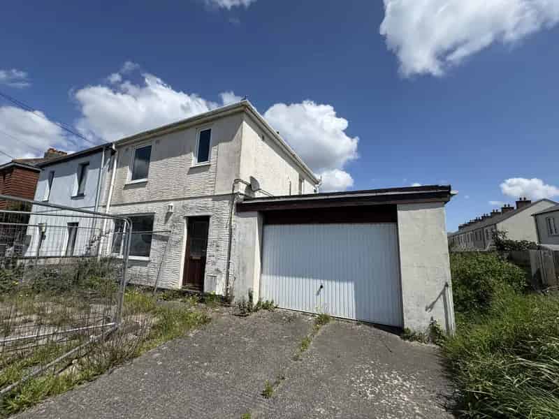Cornwall Semi-Detached House - Modernisation Opportunity