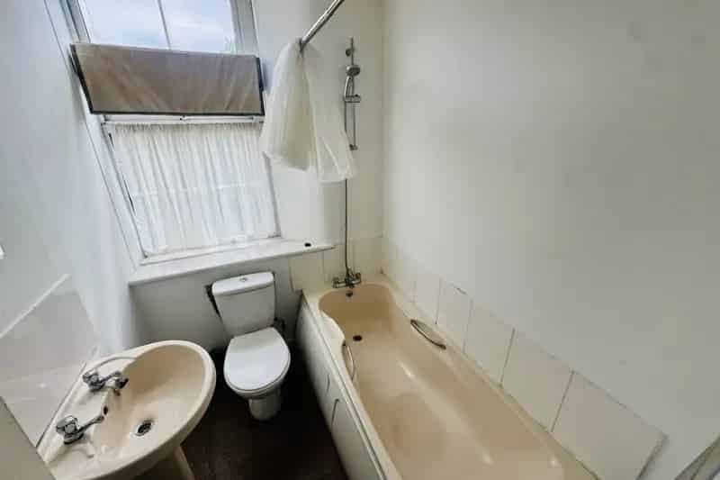 2-Bedroom Flat Wellingborough Town Centre  Zero Deposit Available