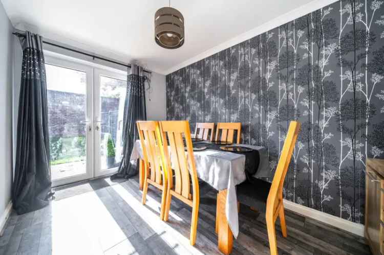 3 Bedroom Semi Detached House For Sale Basingstoke
