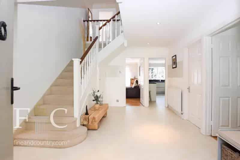 4 Bedroom Detached House for Sale West Cheshunt
