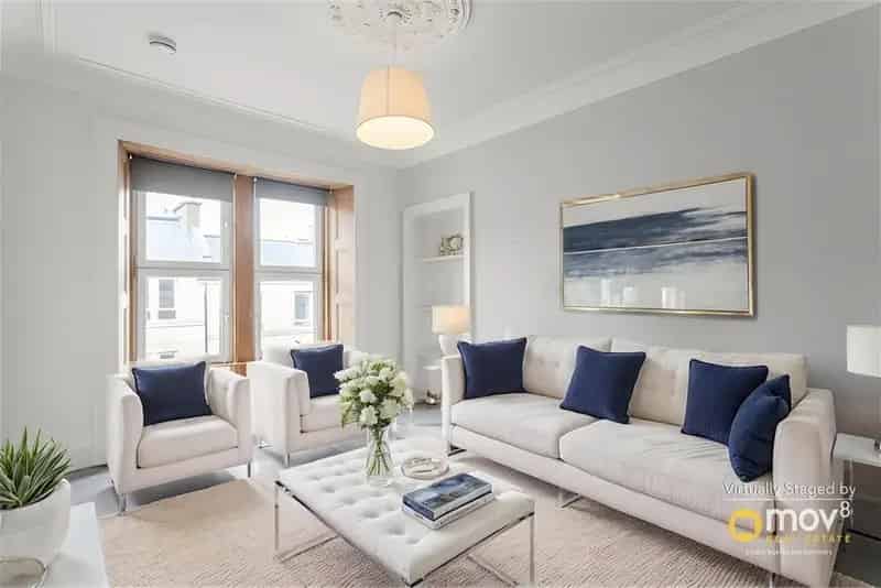 2 Bed Flat Top Floor Polwarth Modern Finishes Shared Garden