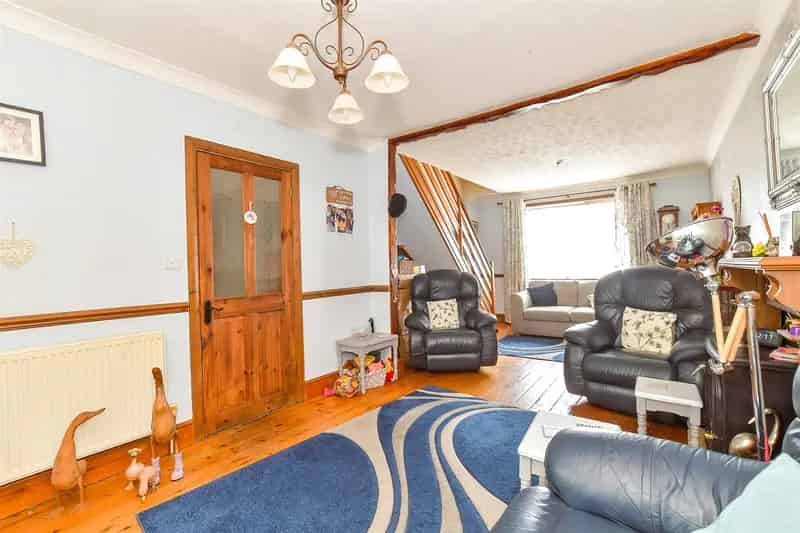 2 Bedroom Detached Chalet Bungalow For Sale