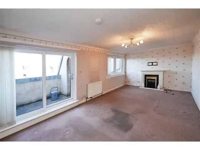 2 Bedroom Duplex Apartment for Sale in Ayr