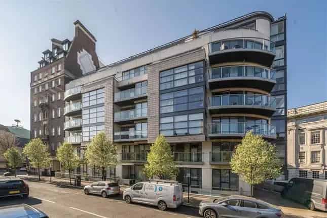 2 Bed Flat for Sale Allsop Place NW1