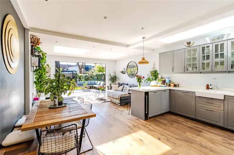 2 Bedroom Flat near Tooting Bec Common London