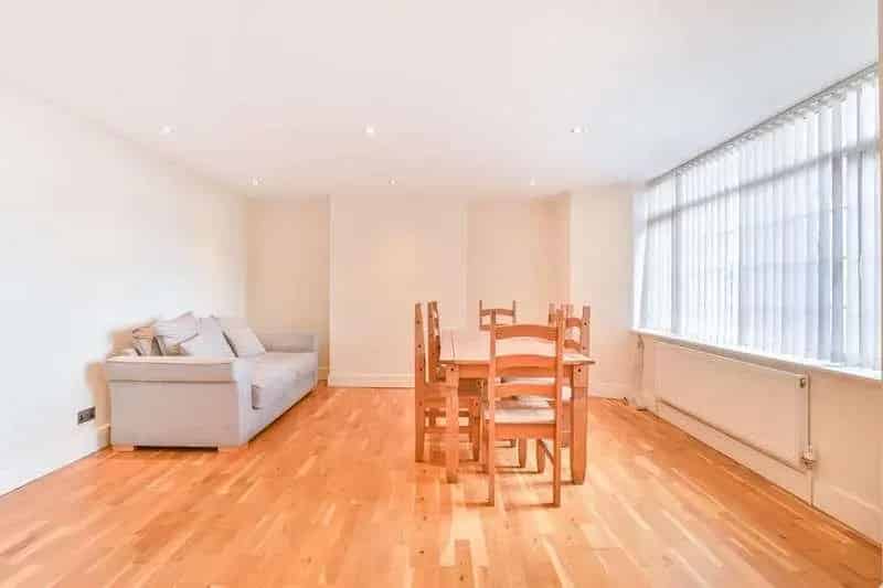 3 Bed Flat for Sale near Gladstone Park