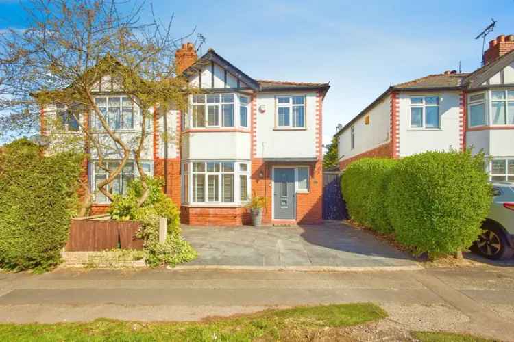 3 Bedroom Semi Detached House with Garden and Parking
