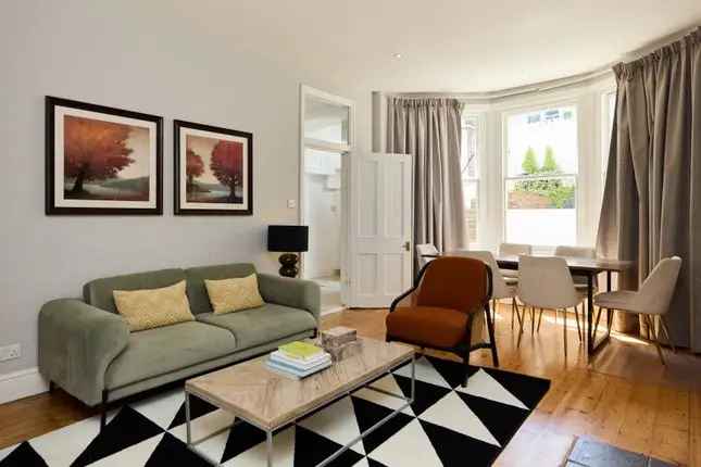 Flat to rent in Sinclair Road, London W14