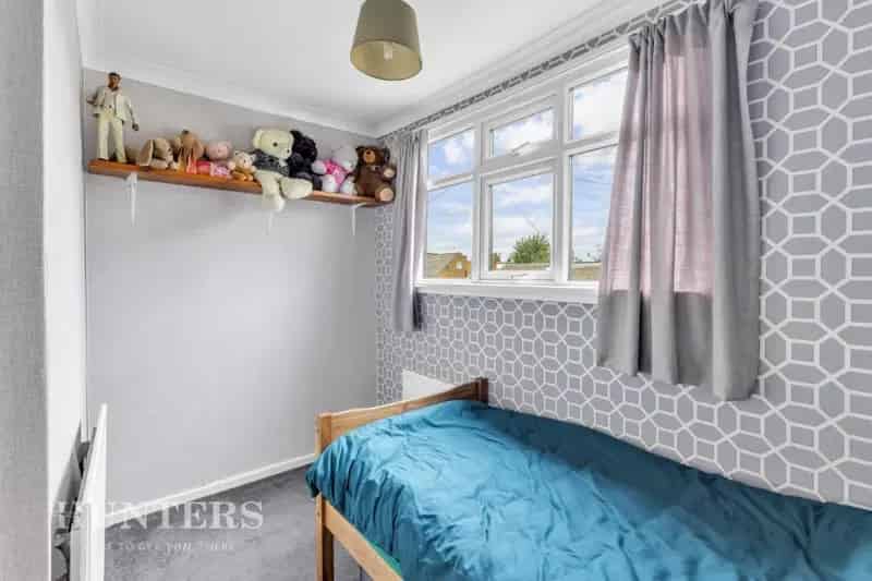 3 Bed Dormer Bungalow For Sale