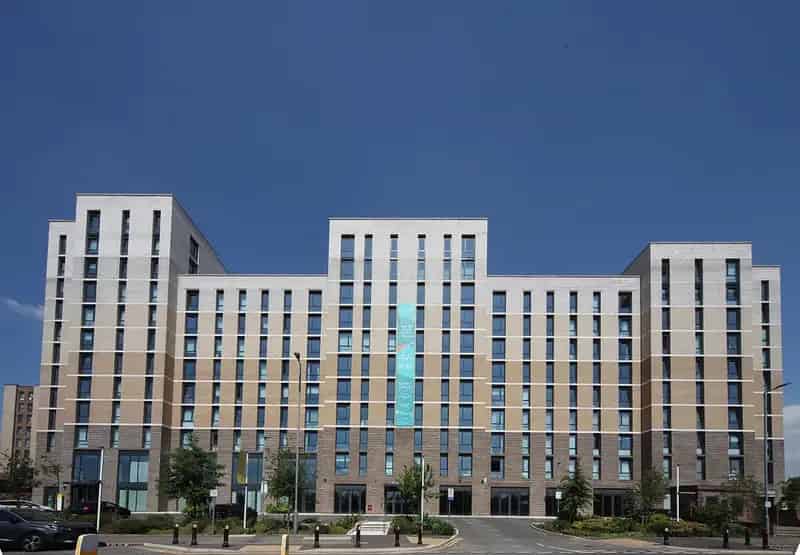 Luxury 1-Bed Flat in Luton - Stunning Features & High Rental Yield