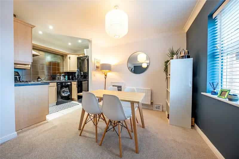 One Bedroom Apartment in Mansion Gate Chapel Allerton