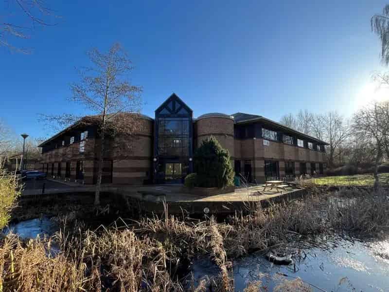 Pembroke House Office Space Banbury Business Park