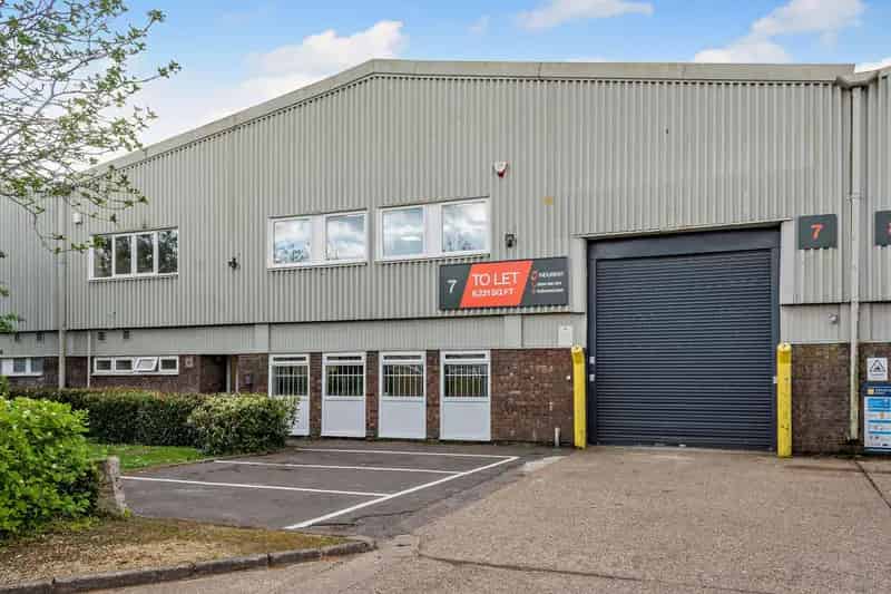 Refurbished Industrial Trade Counter Unit To Let