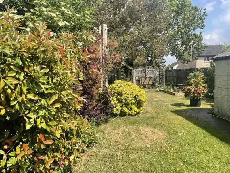 3 Bed Chalet Bungalow for Sale Swinbrook Road