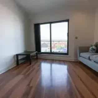 2 Bed Flat Manchester - Newly Refurbished
