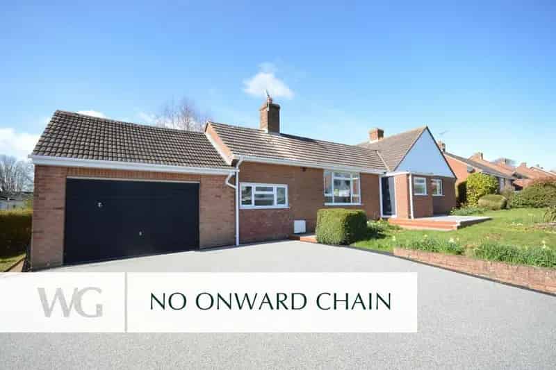 4 Bedroom Detached Bungalow For Sale