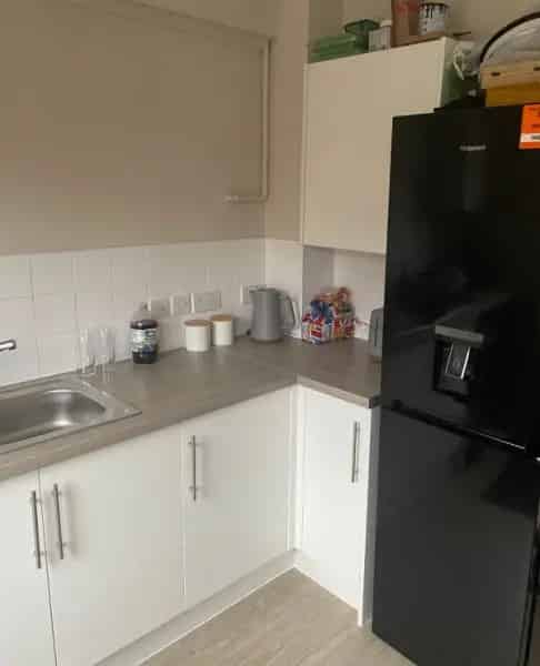 2 Bed House with Garden - Seeking Upgrade
