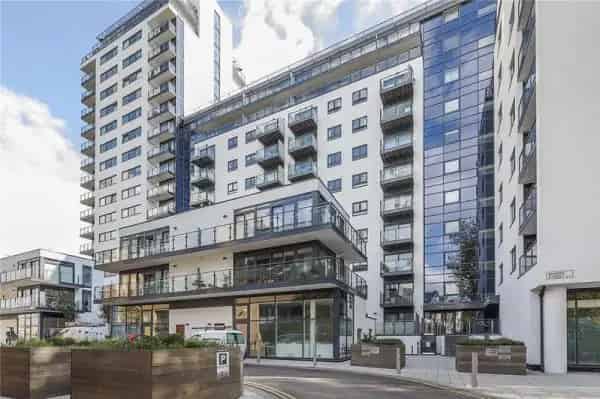 Adapted 2-Bed Apartment Swap for 3-Bed - Disabled Access