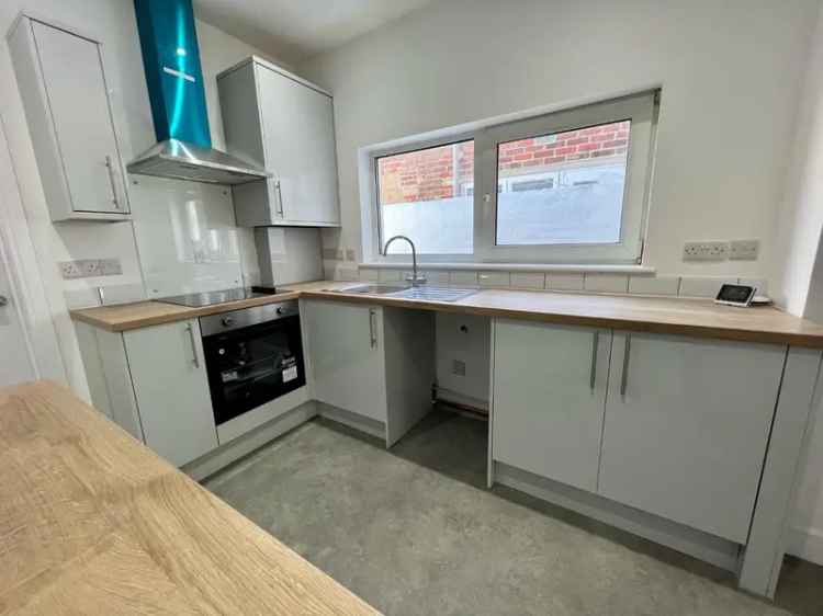 2 Bedroom Terraced House to Rent in Portsmouth