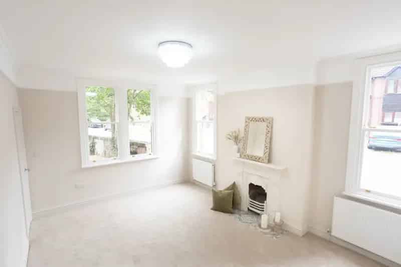 3 Bedroom Detached House For Sale in Chester Green Derby