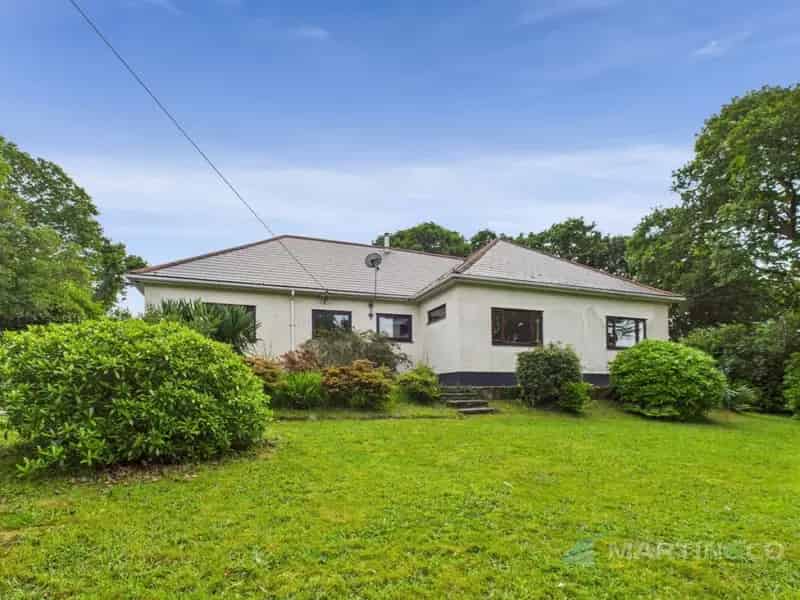4 Bedroom Bungalow For Sale Large Garden Ample Parking