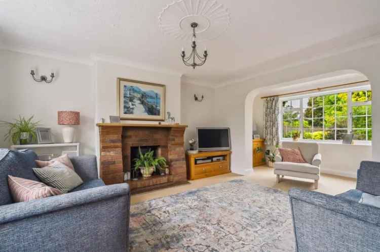 Four Bedroom Detached House for Sale Lancot Avenue Dunstable