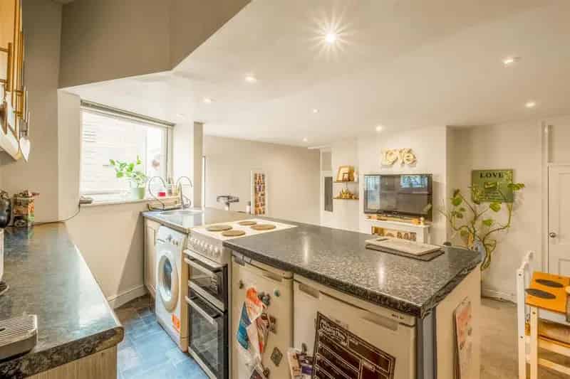 2 Bedroom Apartment for Sale in Brighton
