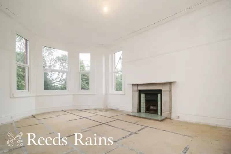 3 Bedroom Flat for Sale Liverpool L6 - Character Home No Onward Chain