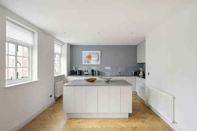 Flat for sale Green Street London W1K Hyde Park view