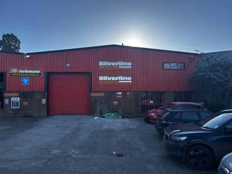 Industrial Unit 5166 sq ft  Warwick