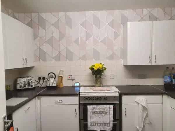 3 Bed House Downstairs Toilet Upstairs Bathroom Separate Dining Area