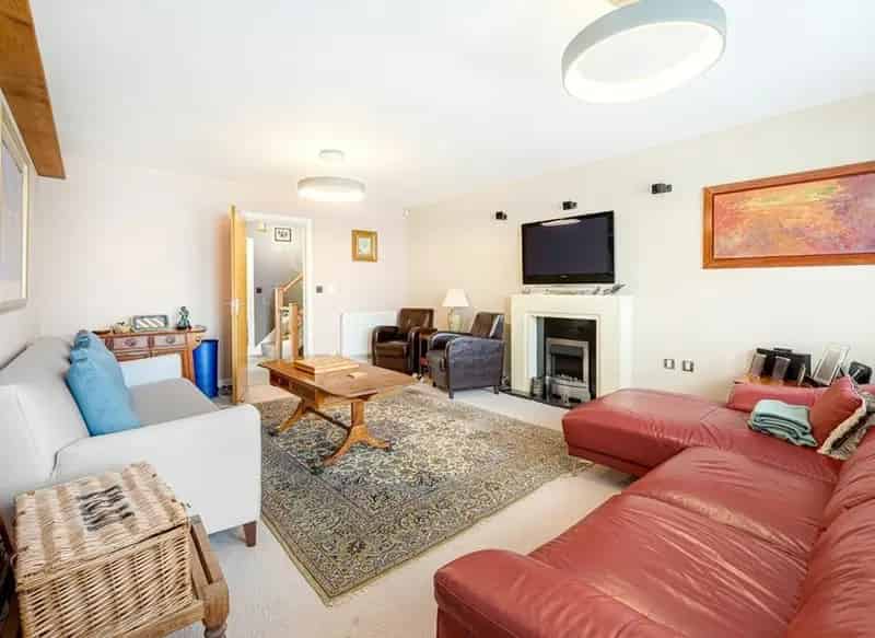 Four Bedroom Terrace House near Wimbledon Park Station