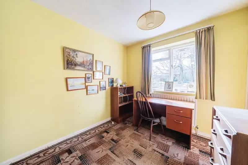 4 Bed Detached House For Sale Near Pamber Forest