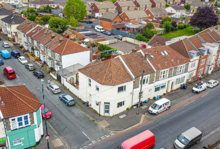 4 Bedroom Flat for Sale