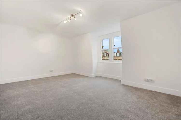 2 Bedroom Flat to Rent Kensington High Street