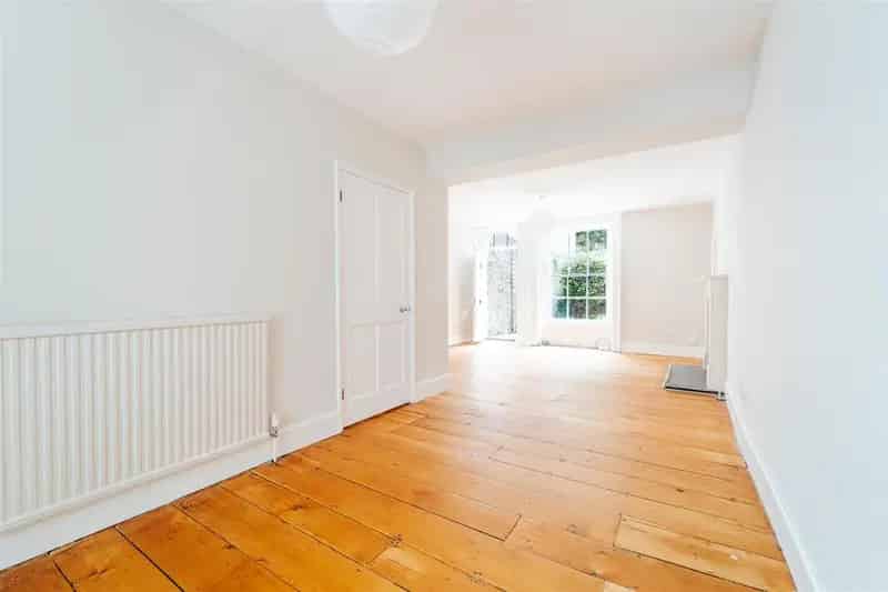 3 Bedroom Clifton Townhouse for Sale