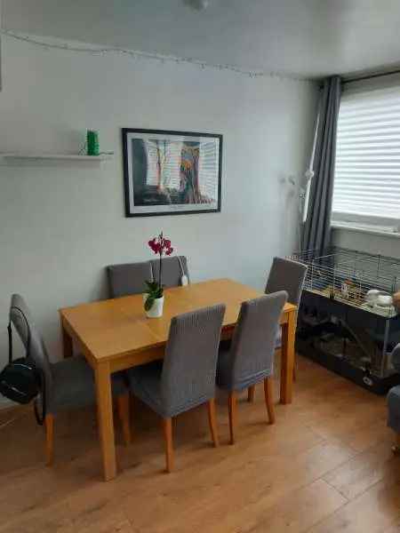 Flat For Rent in Sevenoaks, England