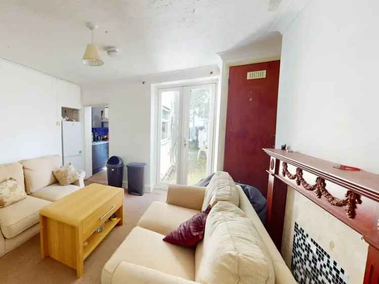 House For Rent in Upper Lewes Road, Brighton, England