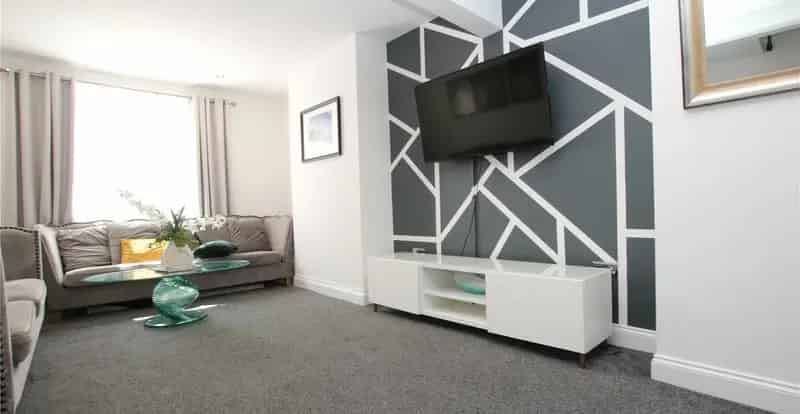 2 bedroom house for sale