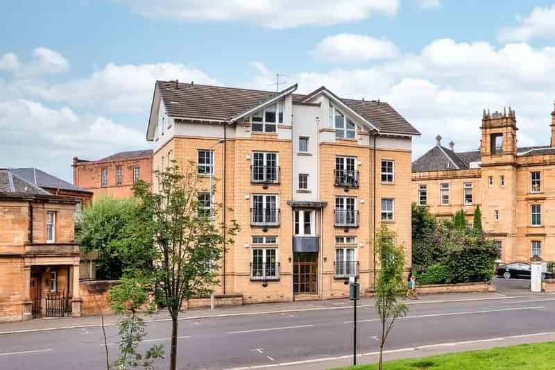 2 Bedroom Apartment for Sale Byres Road Glasgow