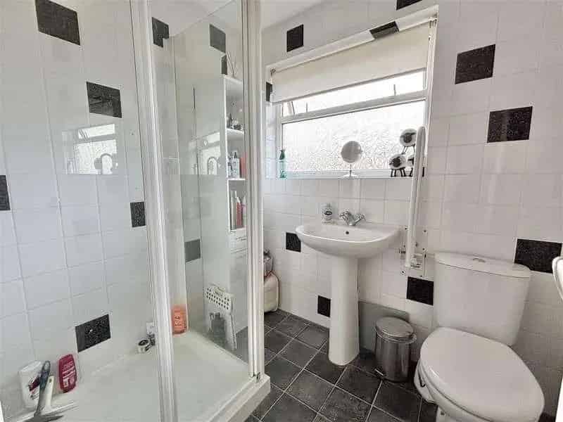 3 Bed House for Sale in Cobbs Quay Hamworthy